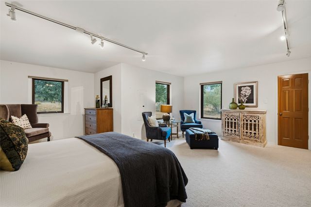 7204 Old Santa Fe Trail, Santa Fe, NM 87505