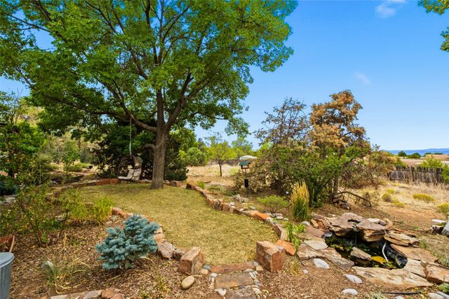 7204 Old Santa Fe Trail, Santa Fe, NM 87505