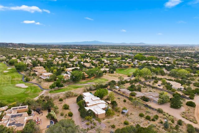 7204 Old Santa Fe Trail, Santa Fe, NM 87505