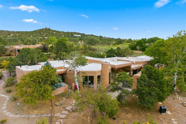 7204 Old Santa Fe Trail, Santa Fe, NM 87505