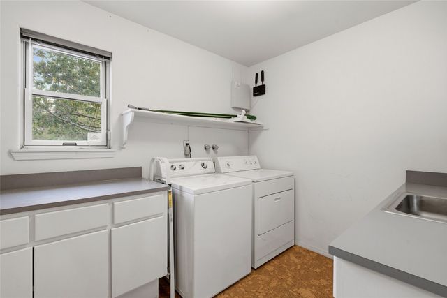 7204 Old Santa Fe Trail, Santa Fe, NM 87505