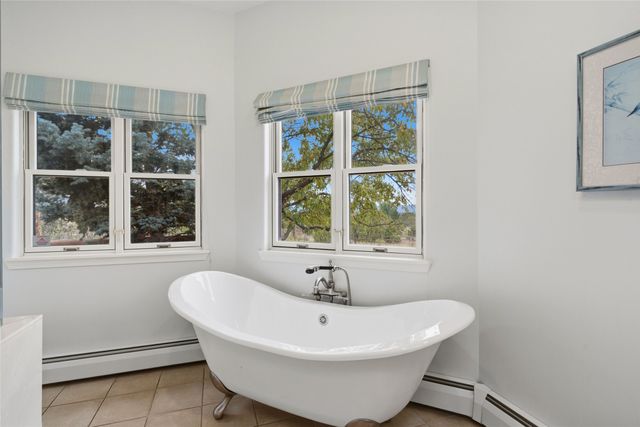 7204 Old Santa Fe Trail, Santa Fe, NM 87505