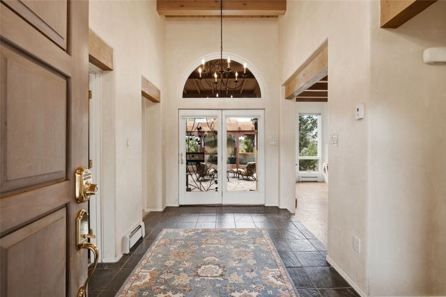 7204 Old Santa Fe Trail, Santa Fe, NM 87505