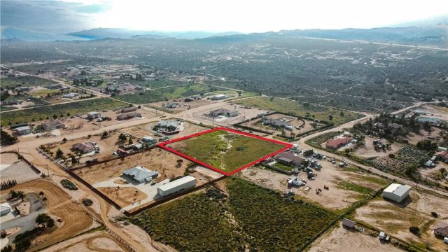 6589 Fremontia, Oak Hills, CA 92344