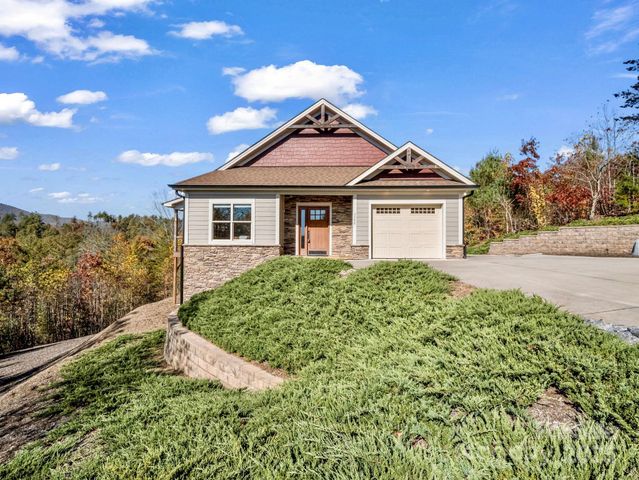 5588 Table View Lane, Lenoir, NC 28645
