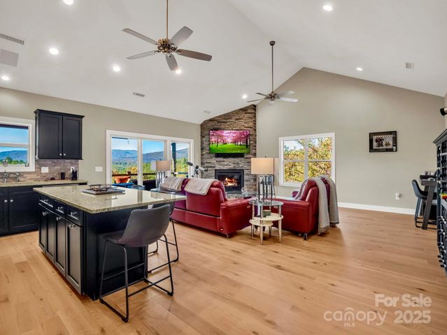 5588 Table View Lane, Lenoir, NC 28645