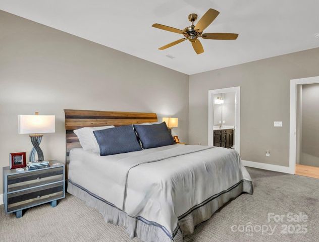 5588 Table View Lane, Lenoir, NC 28645