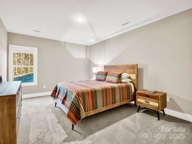 5588 Table View Lane, Lenoir, NC 28645