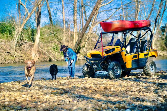 5588 Table View Lane, Lenoir, NC 28645