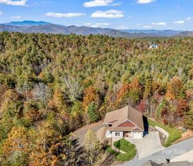 5588 Table View Lane, Lenoir, NC 28645