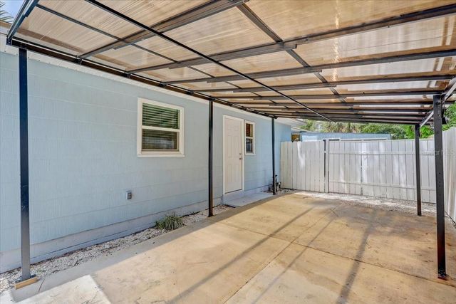 2901 DR MARTIN LUTHER KING JR STREET S, St Petersburg, FL 33705