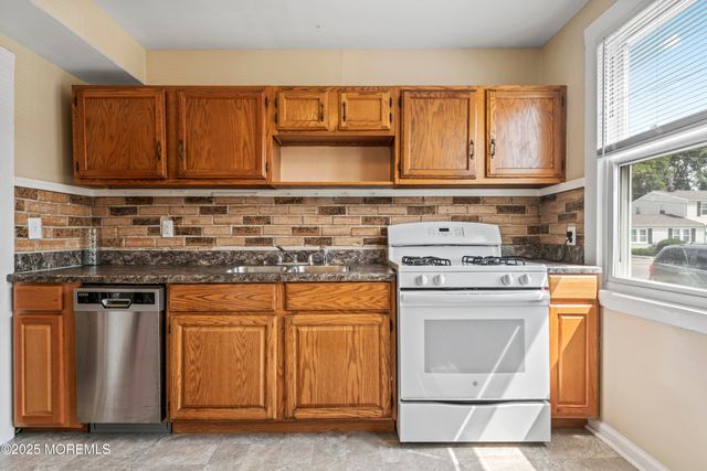 93 Barker Avenue, Shrewsbury Twp, NJ 07724