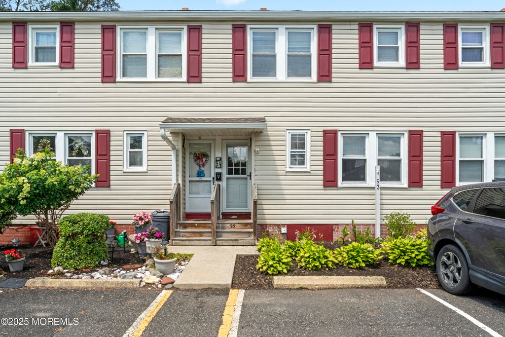 93 Barker Avenue, Shrewsbury Twp, NJ 07724