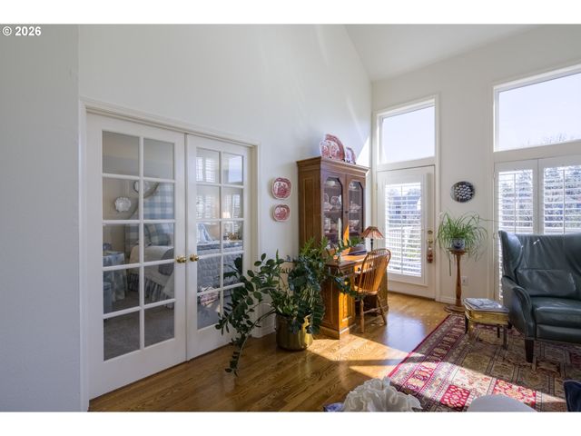 15366 Nw ABERDEEN Dr, Portland, OR 97229