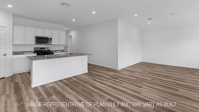 521 Harvest Lake Drive, Snook, TX 77878