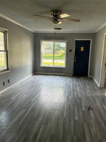 2940 Dubuque Avenue, Des Moines, IA 50317