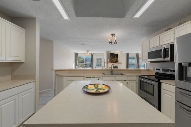 705 Western Trail, Keller, TX 76248