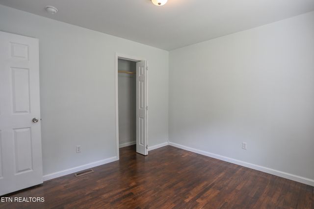 114 Greenwood Circle, Madisonville, TN 37354