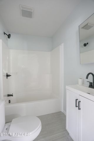 114 Greenwood Circle, Madisonville, TN 37354