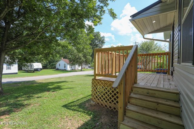 114 Greenwood Circle, Madisonville, TN 37354