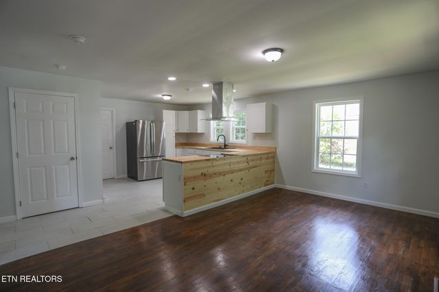 114 Greenwood Circle, Madisonville, TN 37354