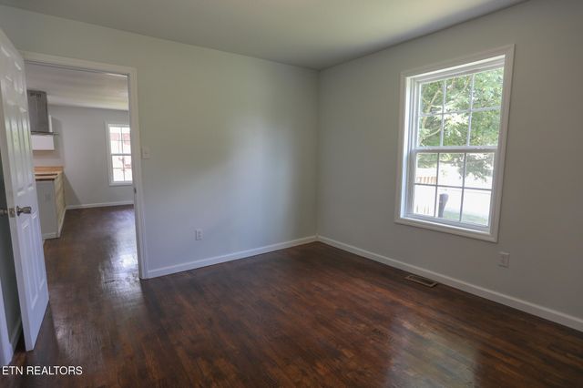 114 Greenwood Circle, Madisonville, TN 37354