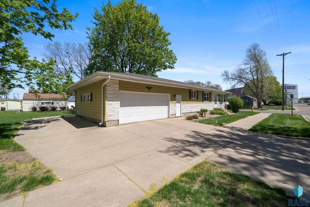 2100 W Brookings St Street, Sioux Falls, SD 57104