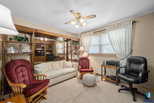 2100 W Brookings St Street, Sioux Falls, SD 57104