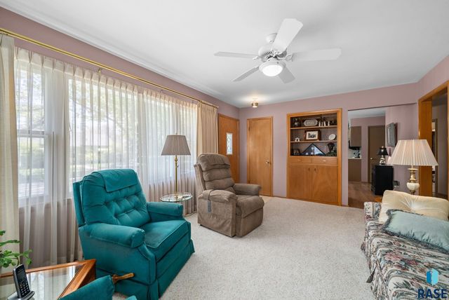 2100 W Brookings St Street, Sioux Falls, SD 57104