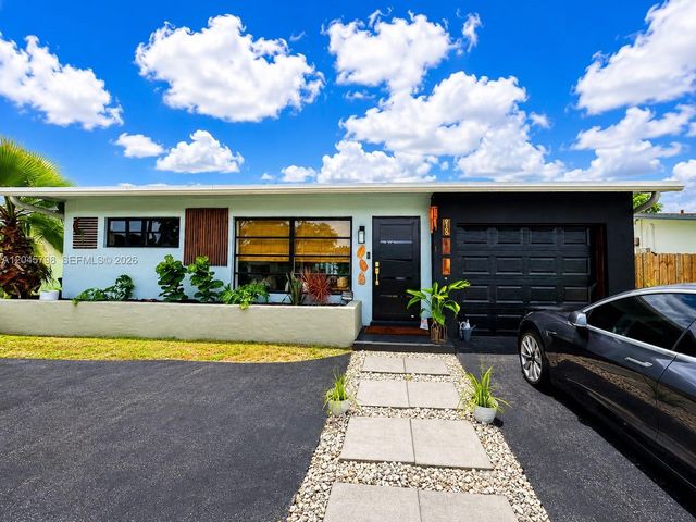 9160 NW 26th Place, Sunrise, FL 33322