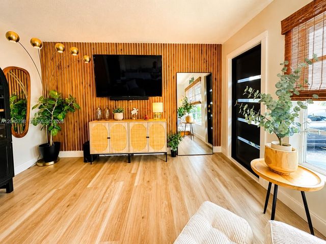 9160 NW 26th Place, Sunrise, FL 33322