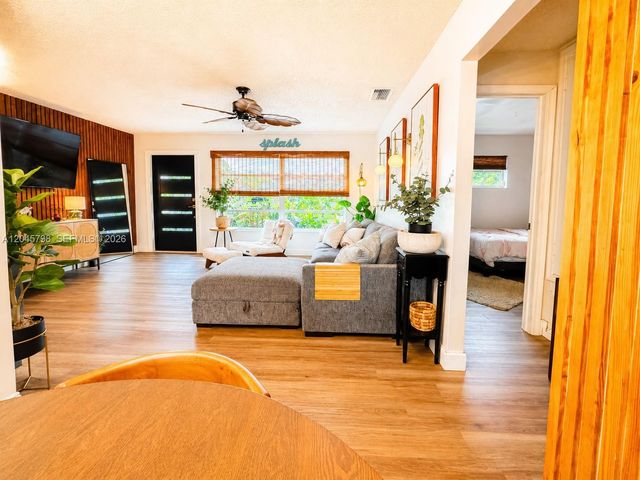 9160 NW 26th Place, Sunrise, FL 33322