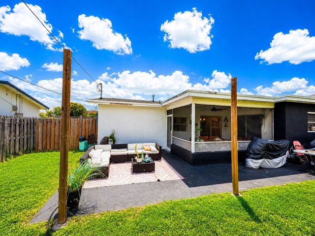 9160 NW 26th Place, Sunrise, FL 33322