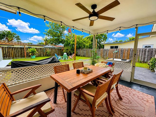 9160 NW 26th Place, Sunrise, FL 33322