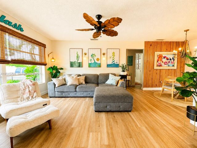 9160 NW 26th Place, Sunrise, FL 33322