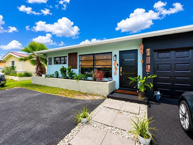 9160 NW 26th Place, Sunrise, FL 33322