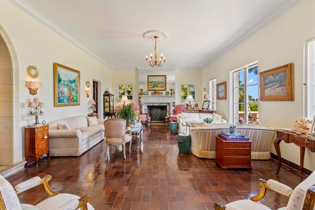 245 Valencia Road, West Palm Beach, FL 33401