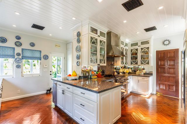 245 Valencia Road, West Palm Beach, FL 33401