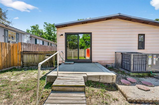 10510 BAY HILLS CIRCLE, Thonotosassa, FL 33592