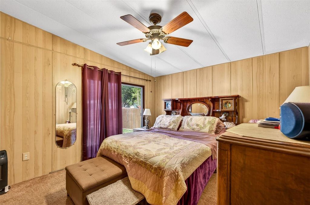 Image 9 of property listing at 10510 BAY HILLS CIRCLE, Thonotosassa, FL 33592