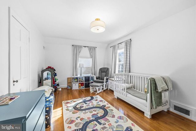 5028 MASSACHUSETTS AVE NW, Washington, DC 20016