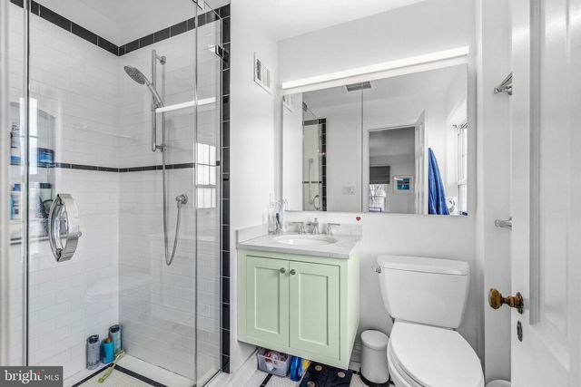 5028 MASSACHUSETTS AVE NW, Washington, DC 20016