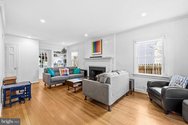 5028 MASSACHUSETTS AVE NW, Washington, DC 20016