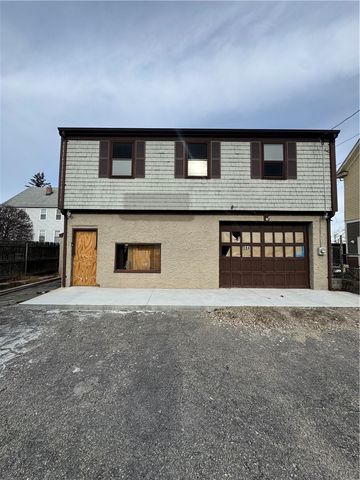 584 warren Avenue, East Providence, RI 02914