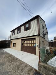 584 warren Avenue, East Providence, RI 02914