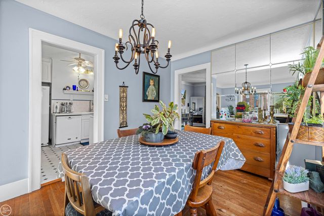 22915 E 13 MILE Road, St Clair Shores, MI 48082