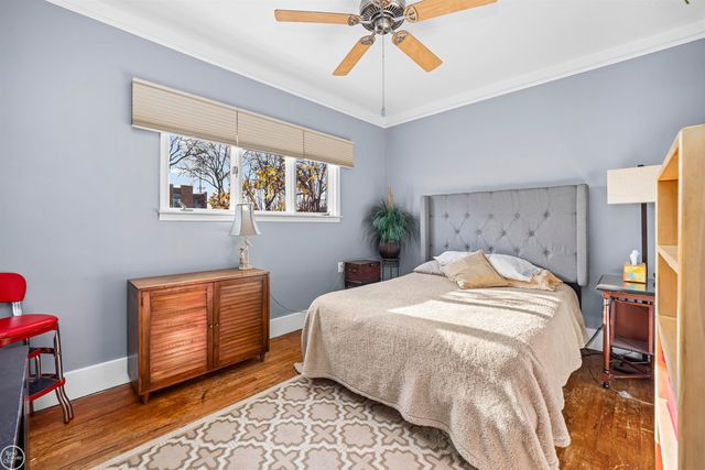 22915 E 13 MILE Road, St Clair Shores, MI 48082