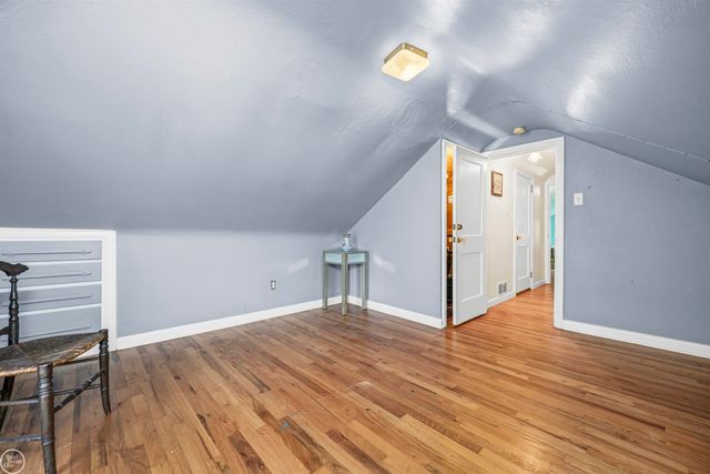 22915 E 13 MILE Road, St Clair Shores, MI 48082