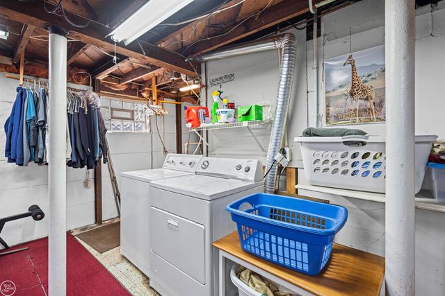 22915 E 13 MILE Road, St Clair Shores, MI 48082