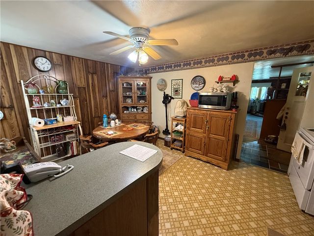 527 Center New Texas Rd, Plum Boro, PA 15239